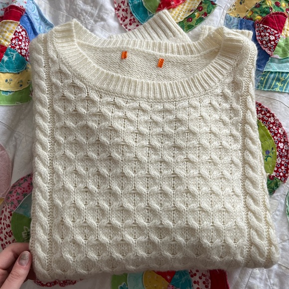 Cream Knit Pullover - Picture 3 of 4
